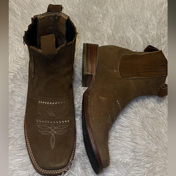 CowGirl Boots 👢 low - Picture 1 of 2